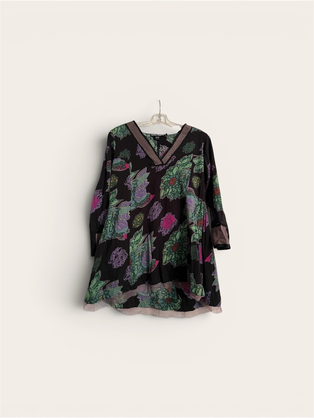 Women's Black Floral V-Neck Tunic Top